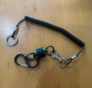Magnetic Net Release with Lanyard and Carabiner Clip